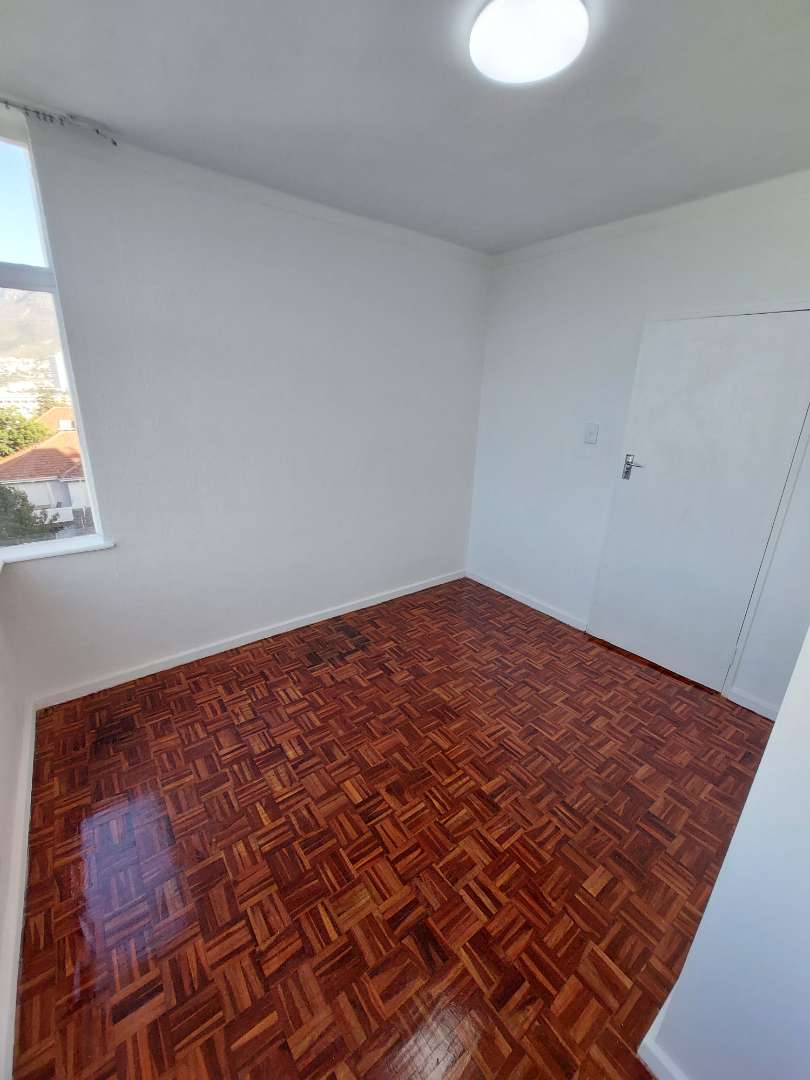 To Let 2 Bedroom Property for Rent in Tamboerskloof Western Cape